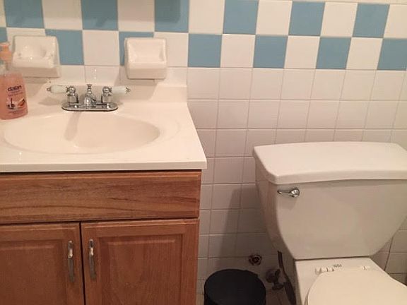 4th image of 324 1/2 E 8th St APT 3A
