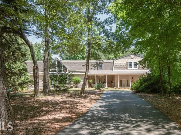579 Wax Rd SE, Silver Creek, GA 30173