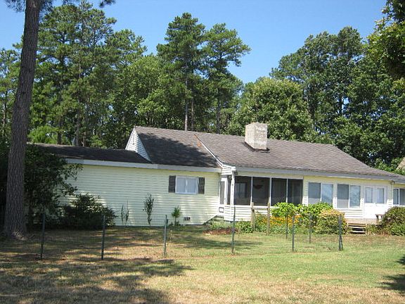 5th image of 439 Waterview Dr