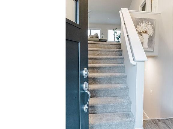 3rd image of 5162 Seawall Ct