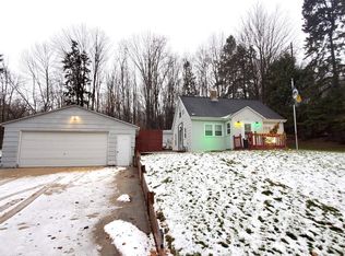 414 N 44th St, Manitowoc, WI 54220