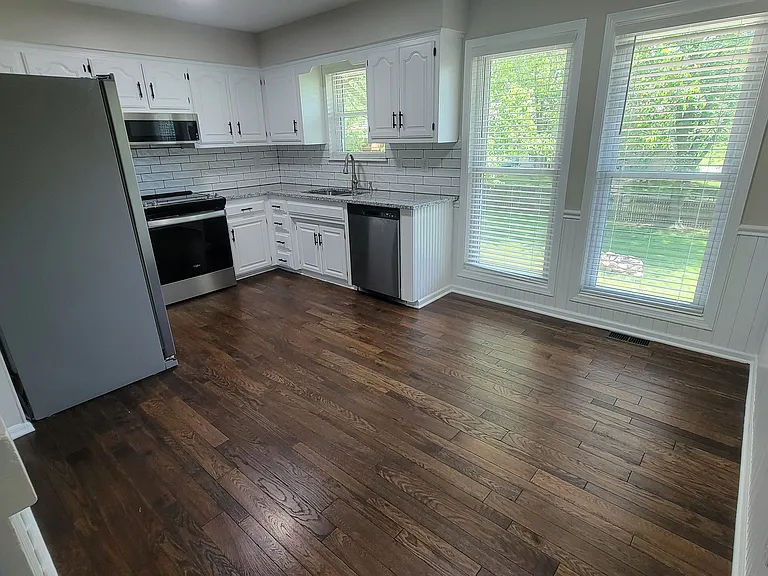 527 N Persimmon Dr — Photo 6