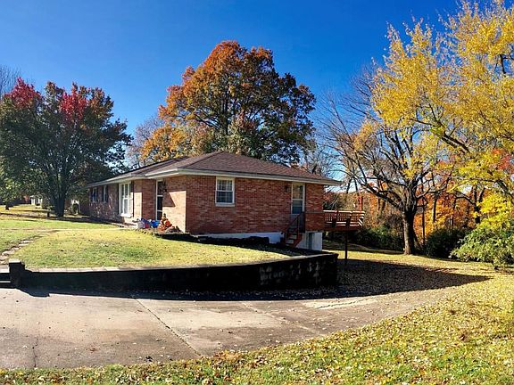 5th image of 246 Eastwood Dr