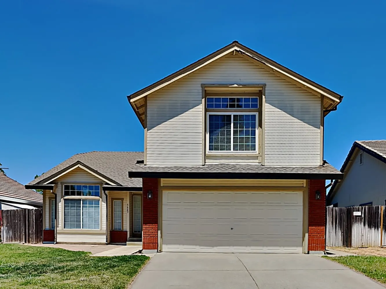 5643 Laguna Quail Way photo 1