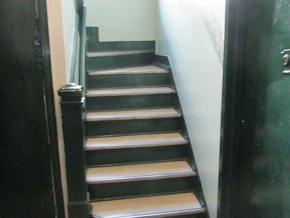 3rd image of 695 Meeker Ave