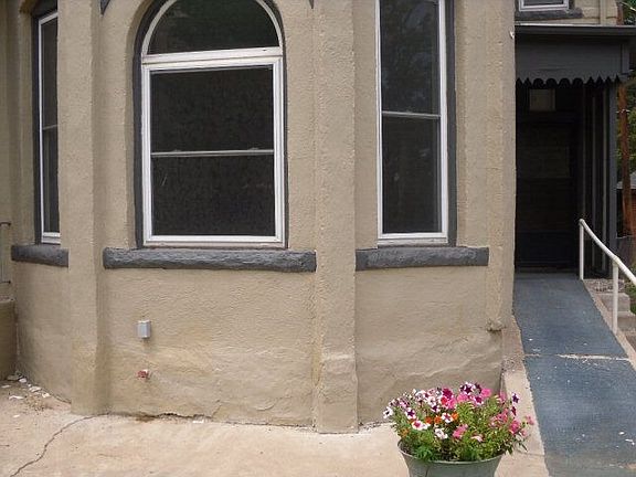 3rd image of 503 Broadway Ave