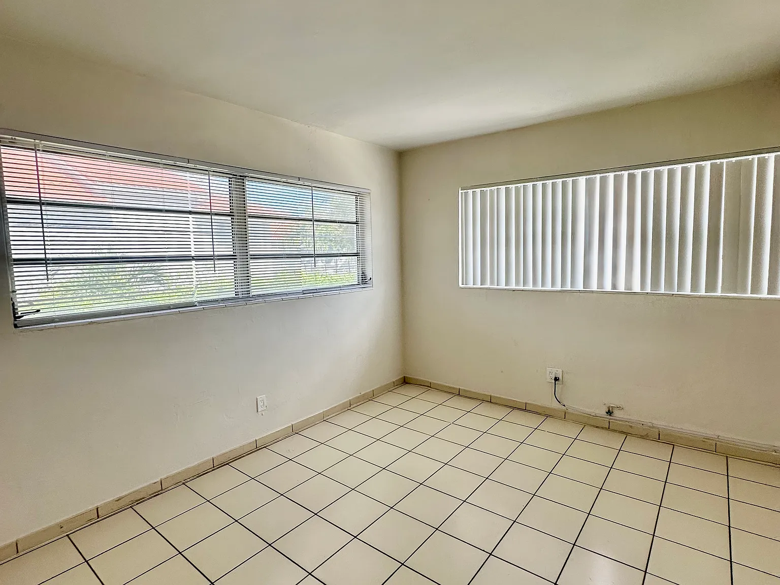 11605-07 Canal Dr — Photo 1