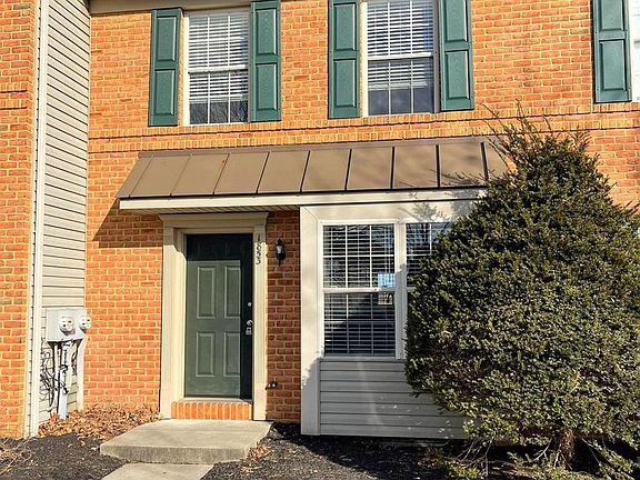 2nd image of 1853 Shady Oak Dr
