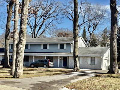 716 St. Johns DRIVE #718, Delafield, WI, 53018