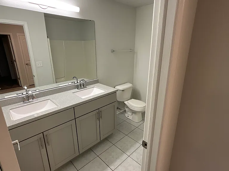 1319 Lemna Ave #3 — Photo 9