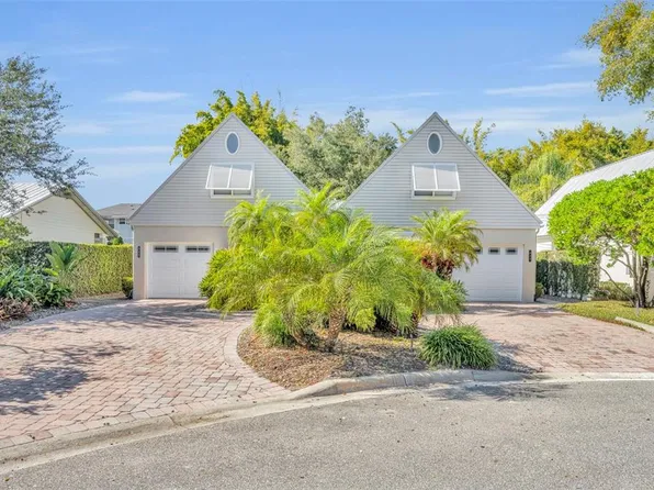 831/833 Huntington Ct, Winter Park, FL 32789