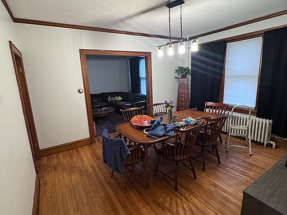 5th image of 12 Oakwood St Room 2