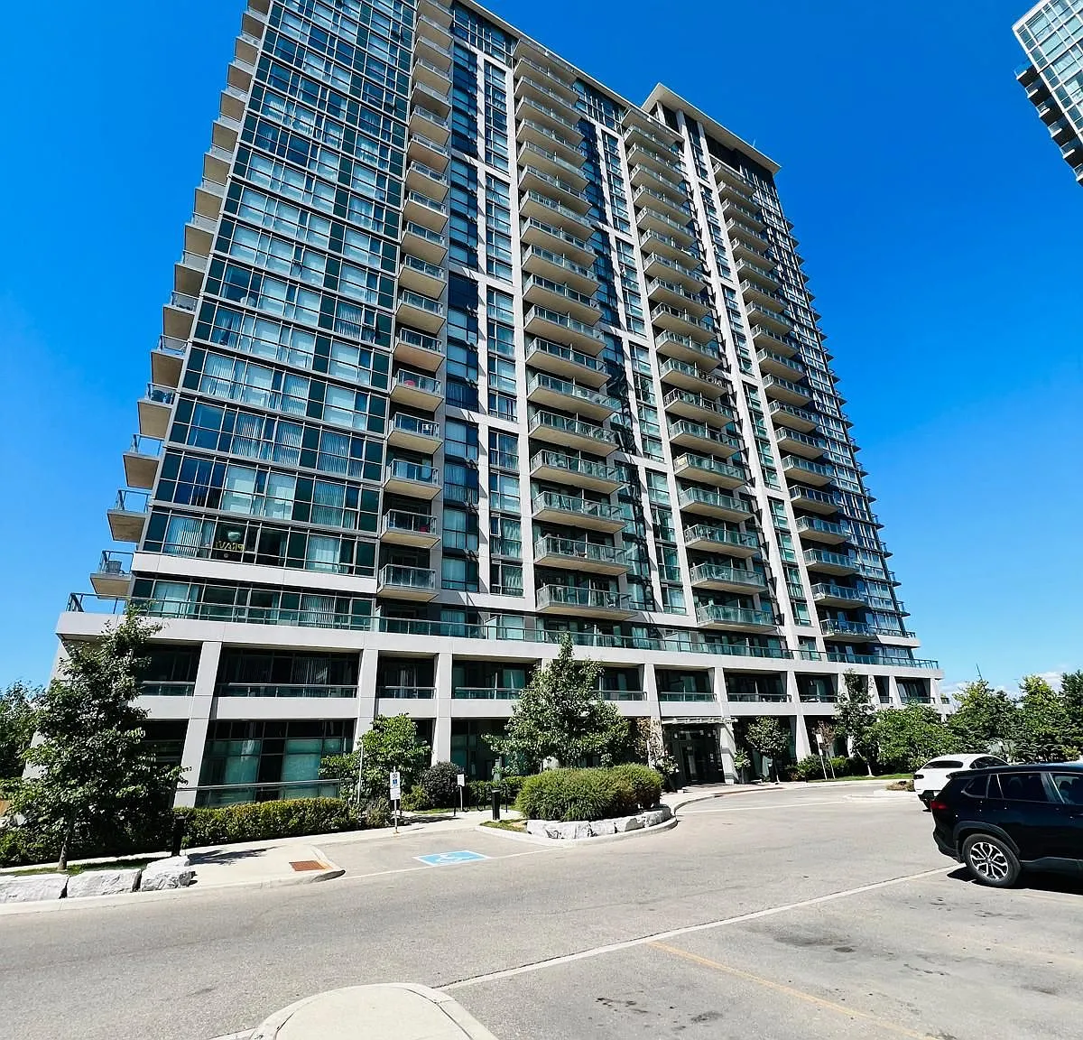 3 bed, $2,950 — Photo 1