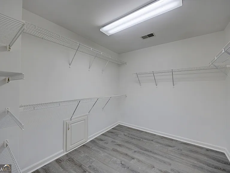 5795 Dovnick Dr — Photo 52