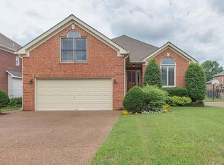 400 Forrest Park Cir, Franklin, TN 37064