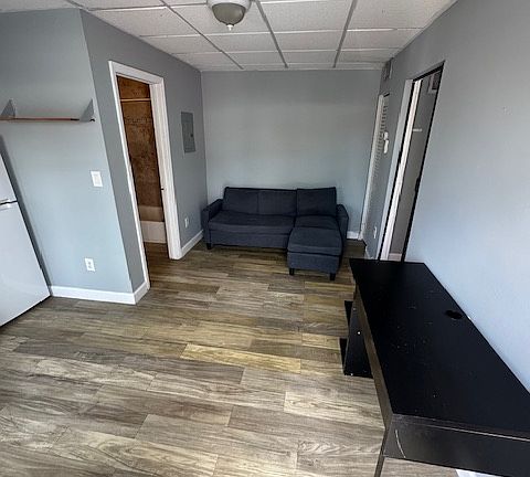 2nd image of 417 NE 26th St APT 7