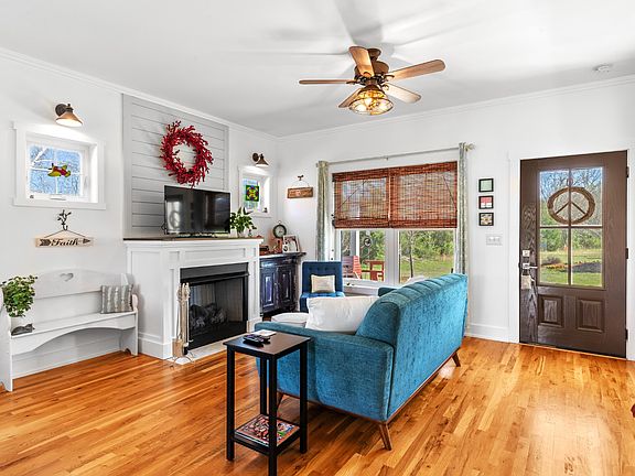 15th image of this home