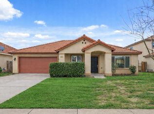 1369 W Burgundy Ct, Hanford, CA 93230
