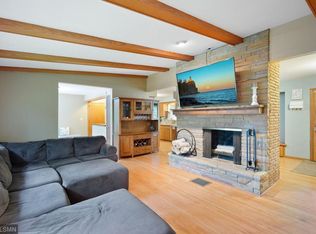 124 Cimarron Ct, Apple Valley, MN 55124