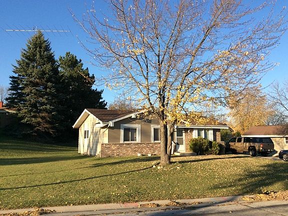 3rd image of 8624 W Greenbrook Dr