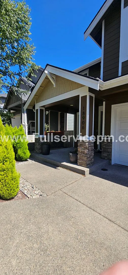 Newer Incredible home with all the amenities! — Photo 2