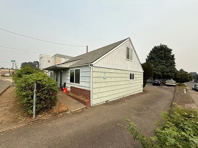 926 SE Uglow Ave #2 — Photo 19