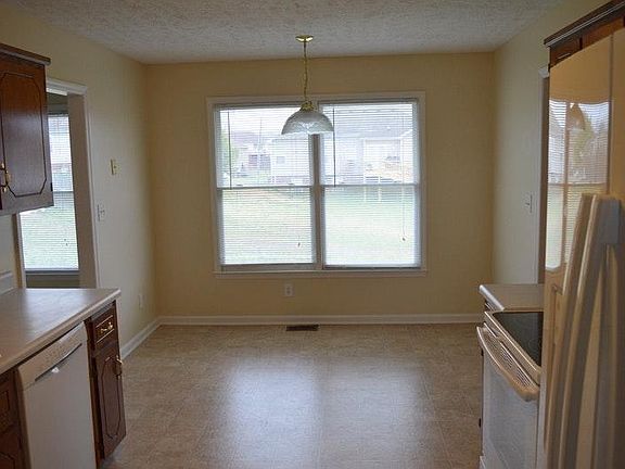 5th image of 3317 Greenspoint Dr