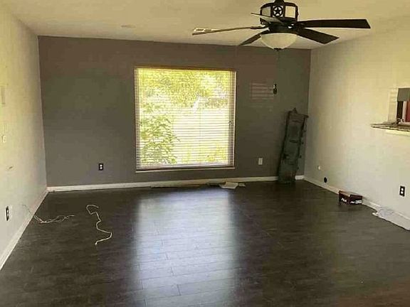 Additional Living Room