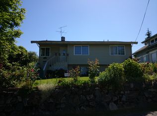 9744 61st Ave S, Seattle, WA 98118