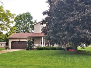 12564 Williamsburg Ave NW, Uniontown, OH