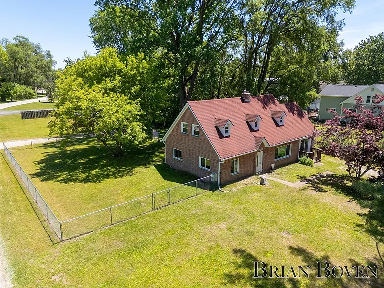 6480 Belmont Ave NE #2 — Photo 29