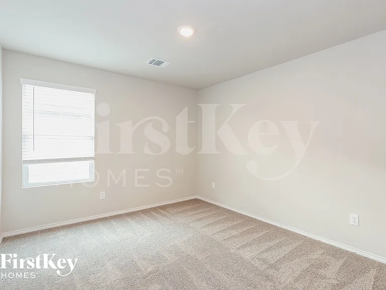10606 Varmus Dr — Photo 11