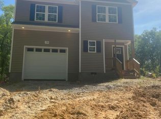 708 Pinecrest St, Carthage, NC 28327