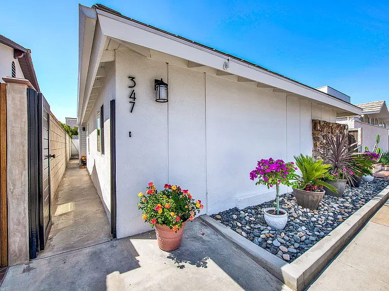 347 Walnut St — Photo 18
