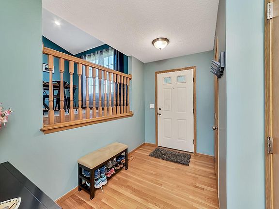 4th image of 680 Heartland Meadows Dr