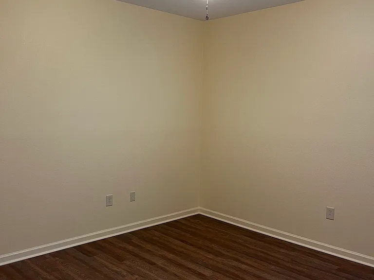 3rd Bedroom/large closet