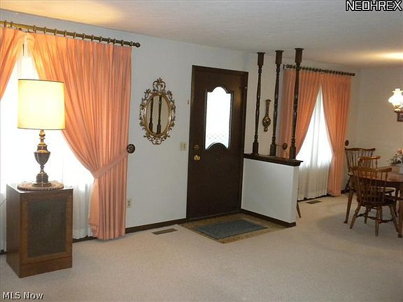 5th image of 15902 Walnut Creek Dr