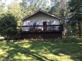 51 E Cherokee Trl, Albrightsville, PA 18210