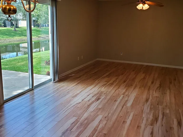 1625 Vineland Cir #B — Photo 11
