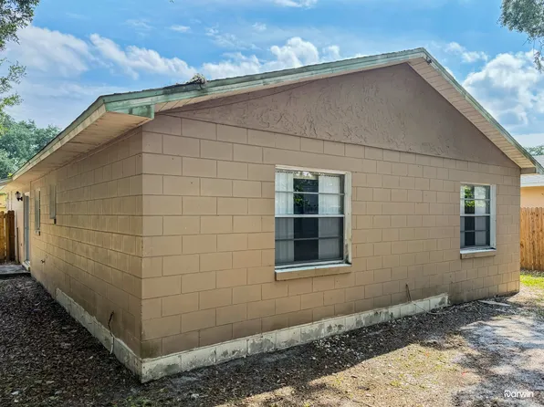 1323 Mill Creek Pl, Kissimmee, FL 34744