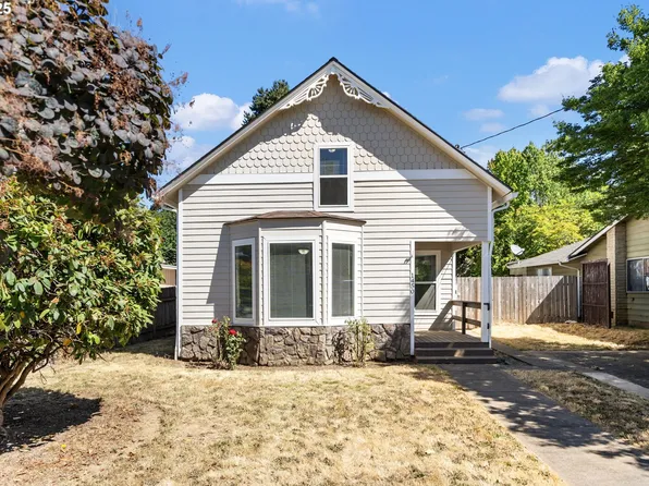 1450 S Cherry St, Cornelius, OR 97113