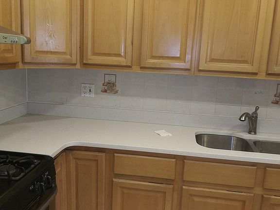 3rd image of 2129 E 15th St Floor 2