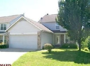 4910 High Crest Ct, Florissant, MO 63033