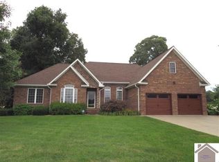 88 Blissful View Dr, Murray, KY 42071