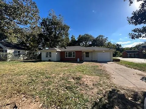 1013 W Spanish Camp Rd