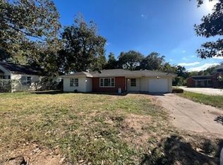 1013 W Spanish Camp Rd, Wharton, TX 77488