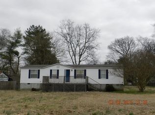 902 Hood Ave, Chickamauga, GA 30707