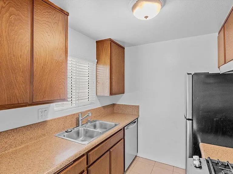 2173 Manchester Ave #2 — Photo 12