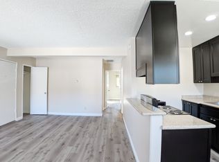 2841 Montrose Ave, La Crescenta, CA 91214