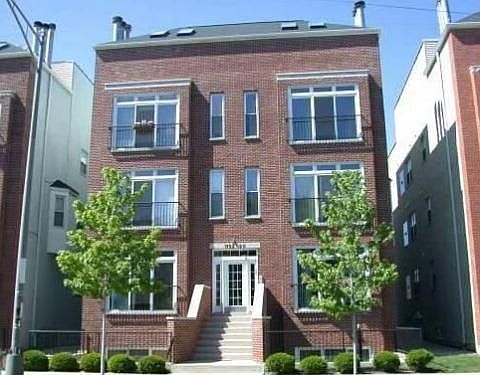 1st image of 1722 W Diversey Ave #1